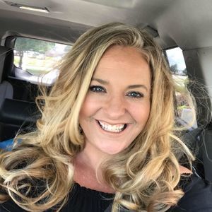 Meet your Posher, Angie